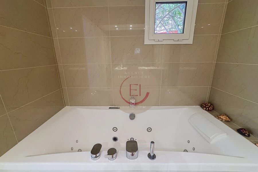Appartement à vendre à Mandelieu-la-Napoule — Vue montagne — photo 21