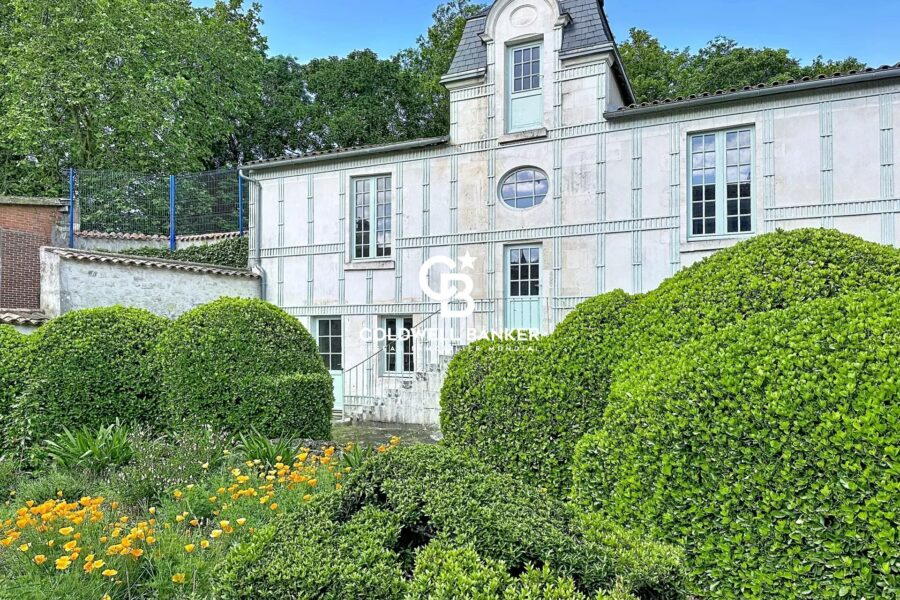 Maison à vendre à La Rochelle — Vue parc & jardin — photo 13