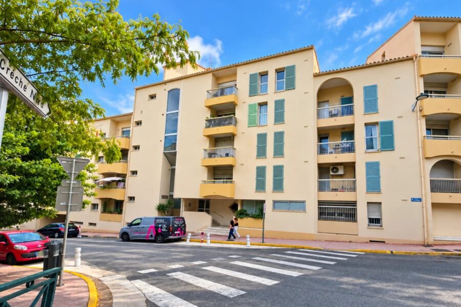Appartement à vendre à Hyères — Vue montagne — photo 15
