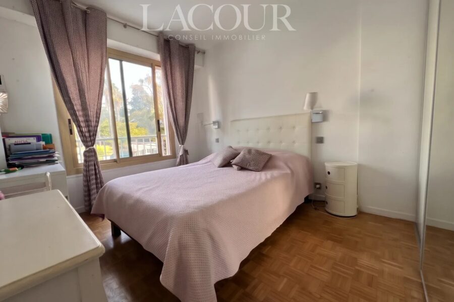 Appartement à vendre à Cannes — Vue parc & jardin — photo 6