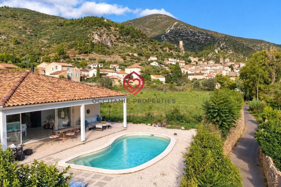 Maison à vendre à Roquebrun — Vue nature — photo 1