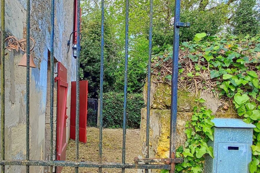 Maison à vendre à Baurech — Vue parc & jardin — photo 3