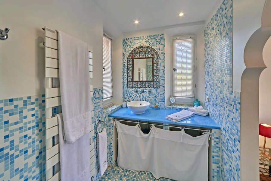 Maison à vendre à La Londe-les-Maures — Vue parc & jardin — photo 13