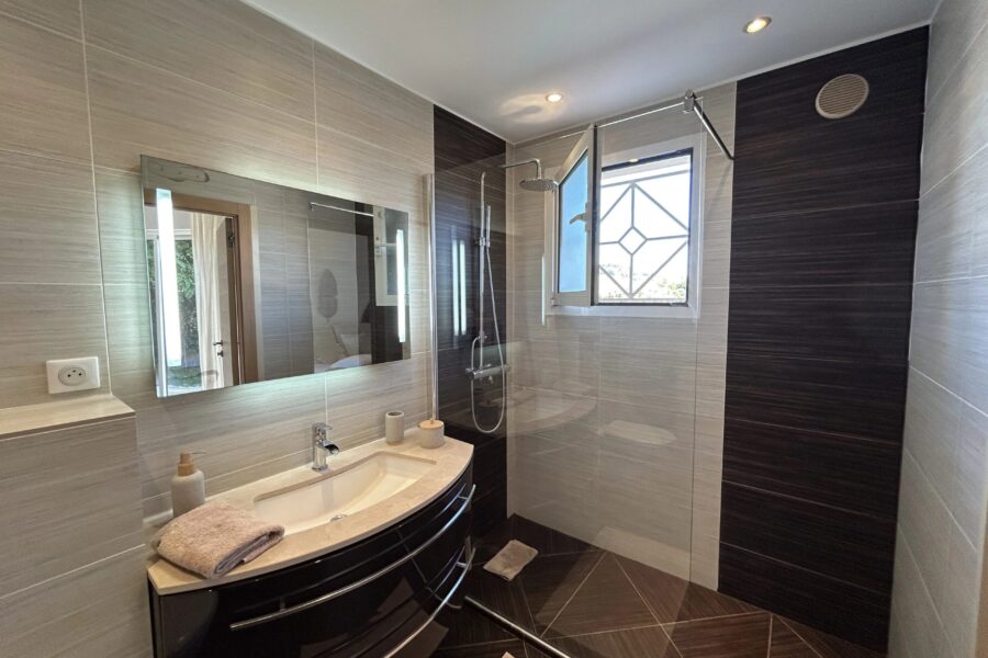 Maison à vendre à Cannes — Vue mer — photo 17
