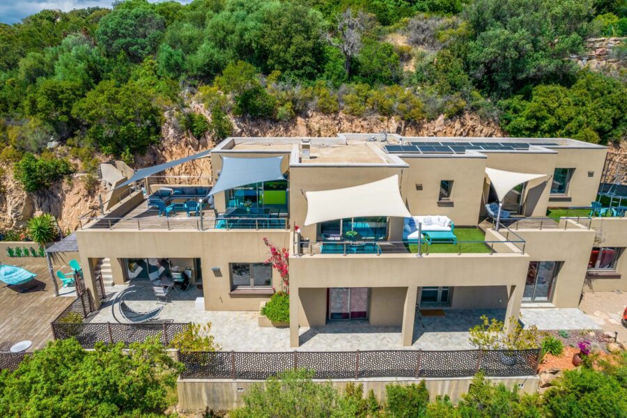 Maison en location vacances à Zonza — Vue mer — photo 2