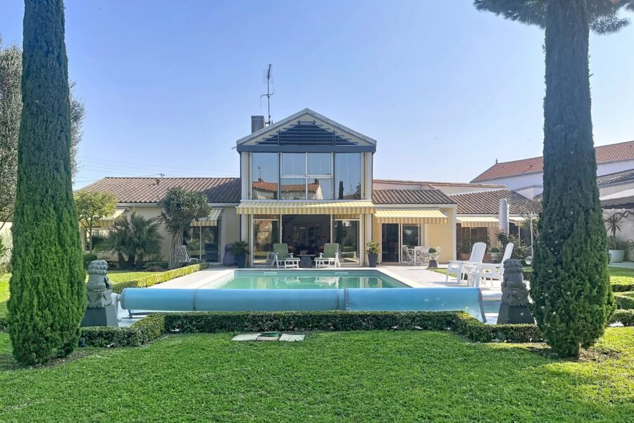 Maison à vendre à La Rochelle — Vue parc & jardin — photo 4