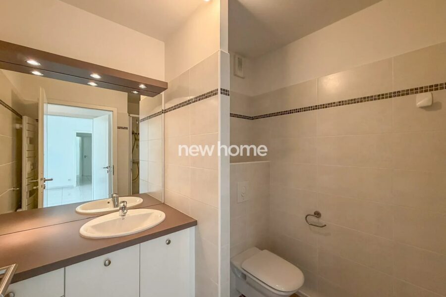Appartement à vendre à Saint-Raphaël — Vue montagne — photo 11