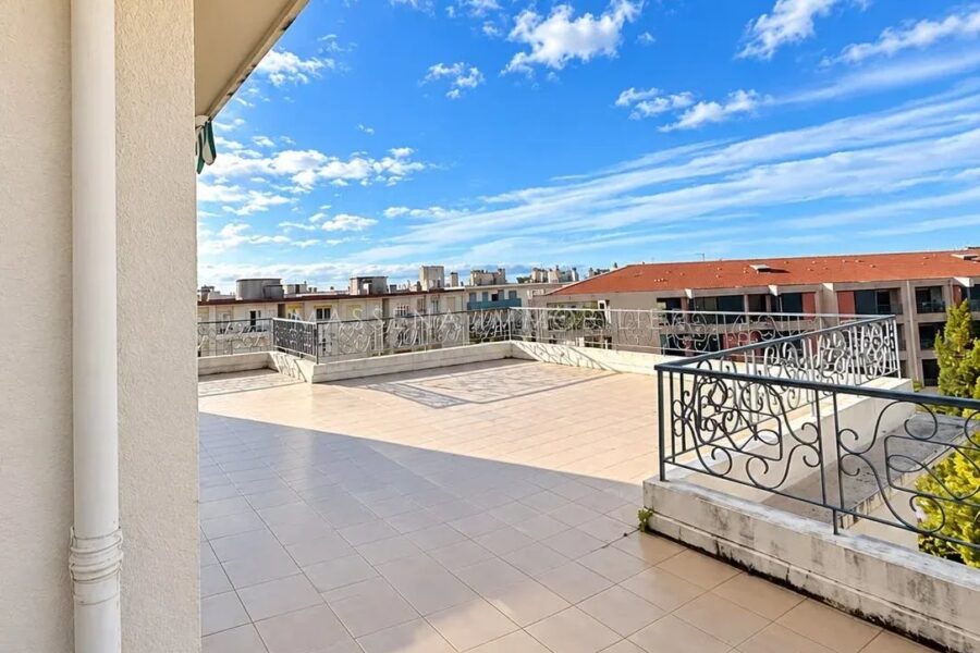Appartement à vendre à Nice — Vue sur la ville — photo 14