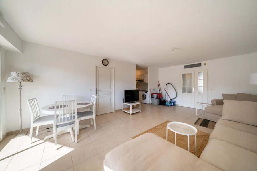 Appartement à vendre à Juan-les-Pins — Vue sur la ville — photo 8