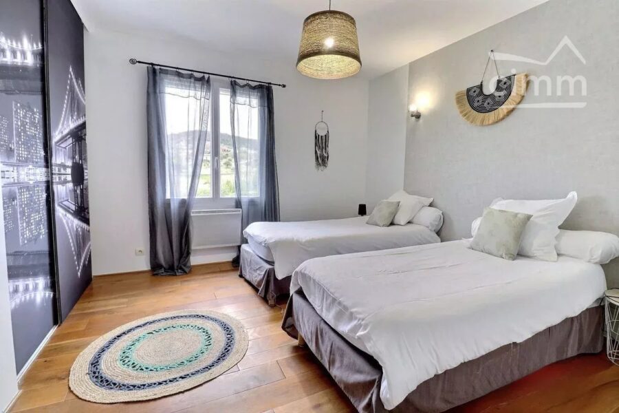 Maison à vendre à Lagorce — Vue montagne — photo 14