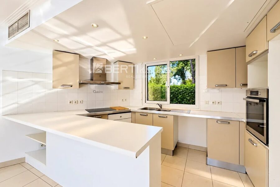 Appartement à vendre à Mandelieu-la-Napoule — Vue montagne — photo 4