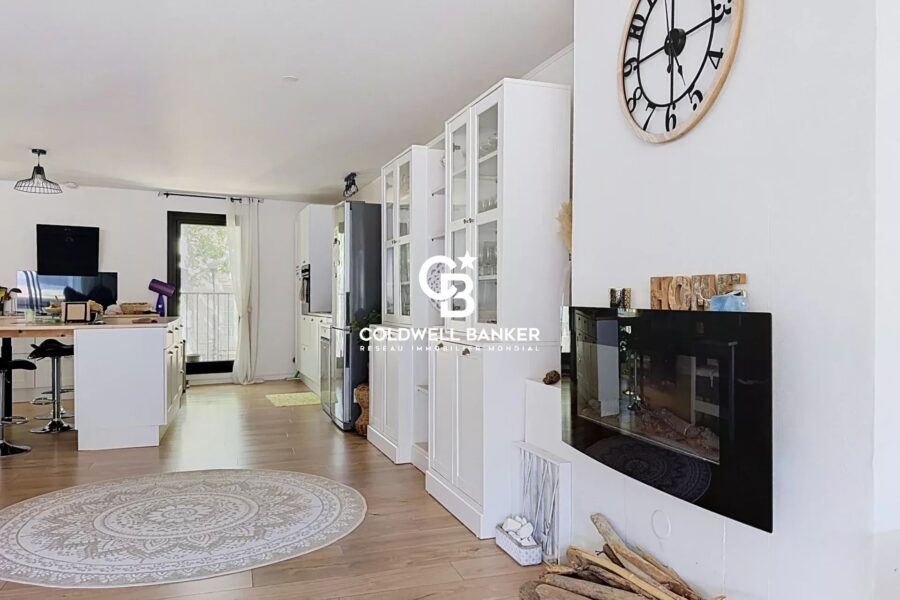 Appartement à vendre à Saintes — Vue sur la ville — photo 9