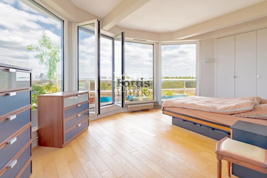 Appartement à vendre à Paris 14e arrondissement — Vue sur la ville — photo 17