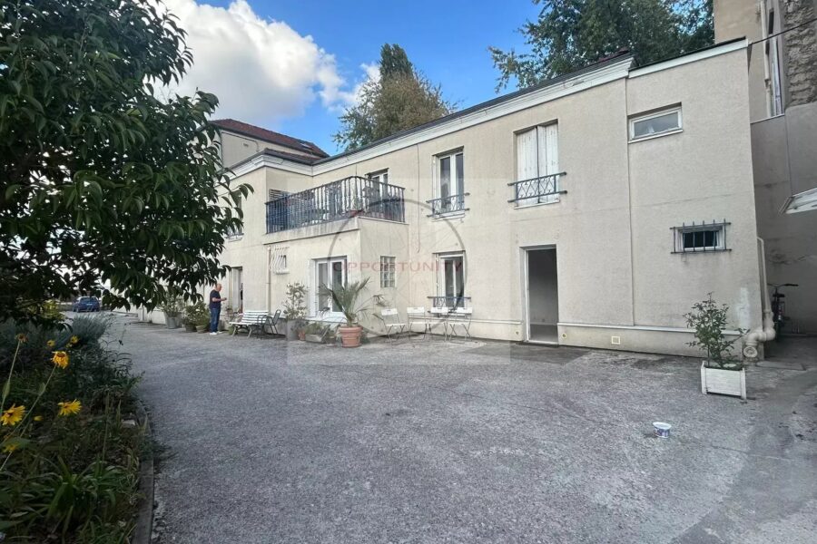 Appartement à vendre à Les Lilas — Vue parc & jardin — photo 1