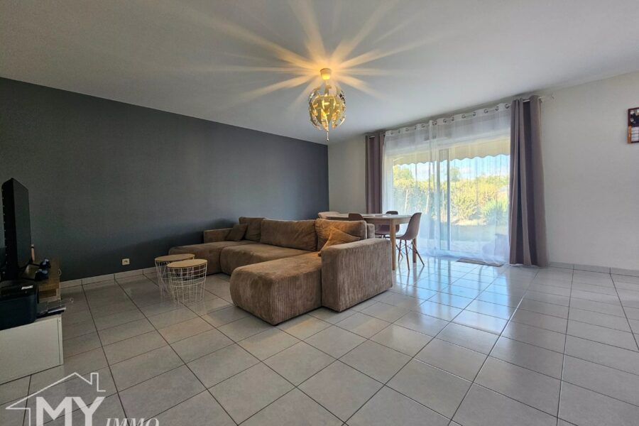 Maison à vendre à Saint-Méard-de-Gurçon — Vue sur la ville — photo 4