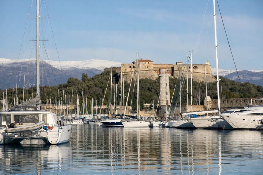 Appartement à vendre à Antibes — Vue sur la ville — photo 9