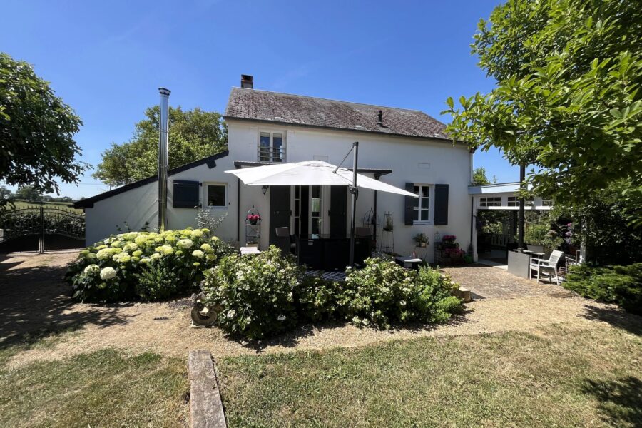 Maison à vendre à Saint-Péreuse — Vue nature — photo 4