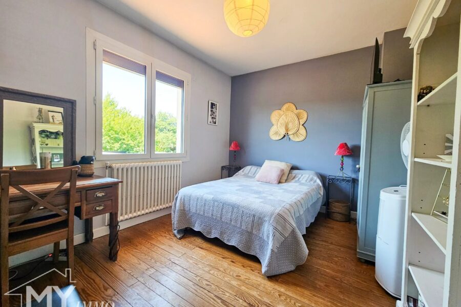 Maison à vendre à Pineuilh — Vue parc & jardin — photo 7