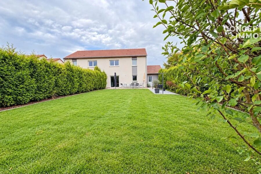Maison à vendre à Florange — Vue parc & jardin — photo 12