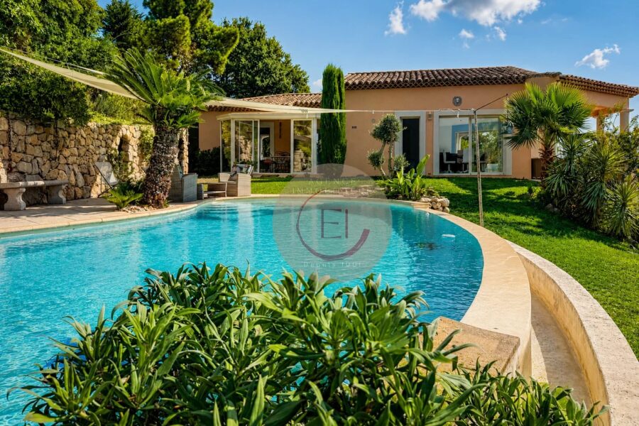 Maison à vendre à Les Adrets-de-l&rsquo;Estérel — Vue mer — photo 6