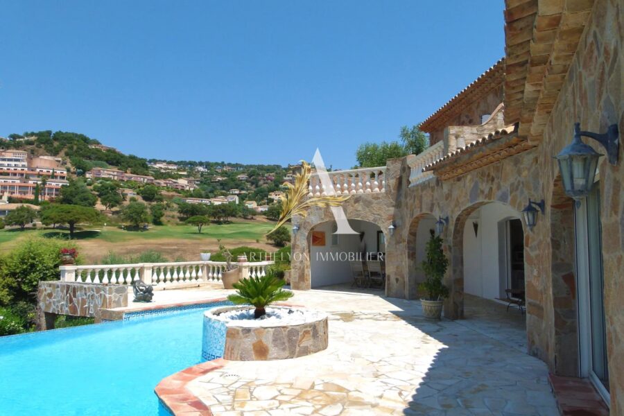 Maison à vendre à Sainte-Maxime — Vue mer — photo 29