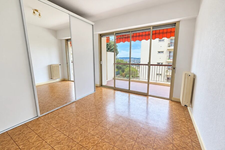 Appartement à vendre à Nice — Vue sur la ville — photo 5