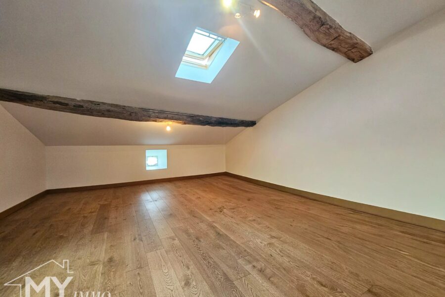Maison à vendre à Les Lèves-et-Thoumeyragues — Vue montagne — photo 28