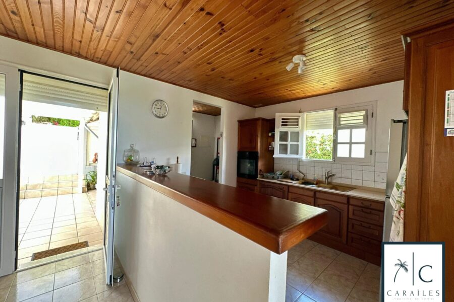 Maison à vendre à Rivière-Salée — Vue mer — photo 10