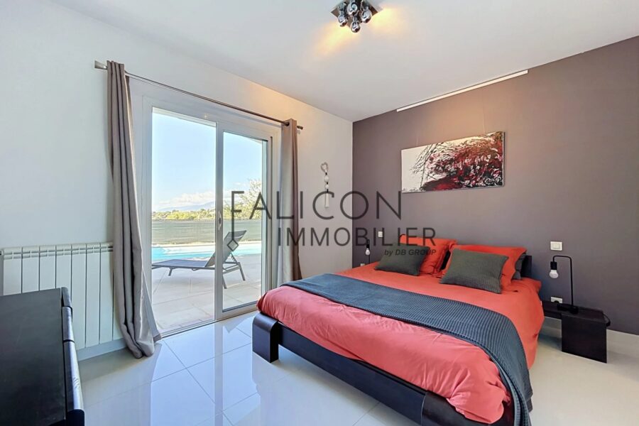 Maison à vendre à Nice — Vue mer — photo 12
