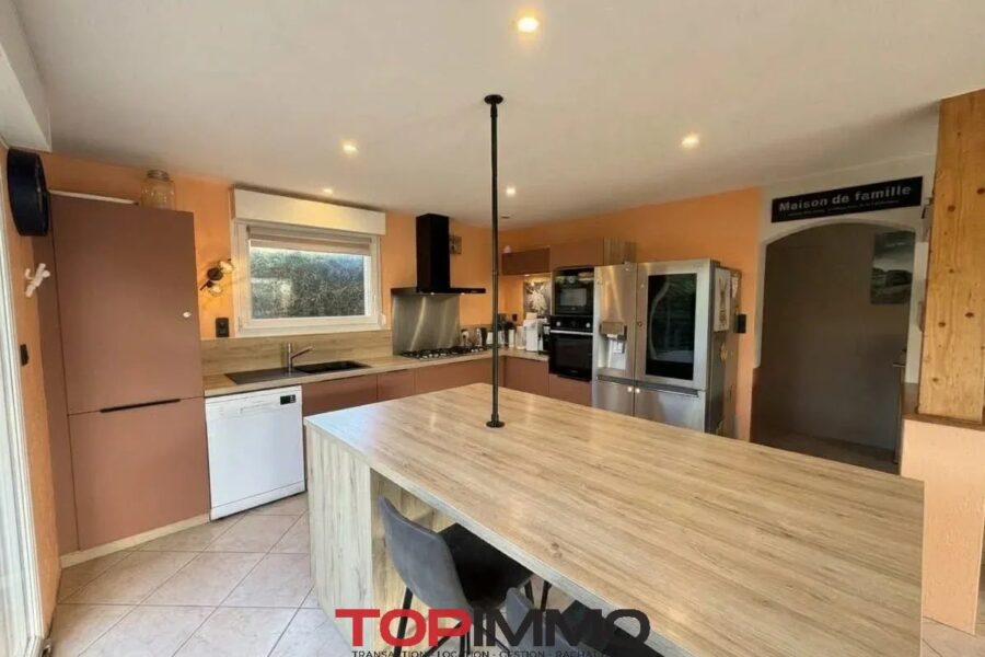 Maison à vendre à Saint-Michel-sur-Meurthe — Vue parc & jardin — photo 3
