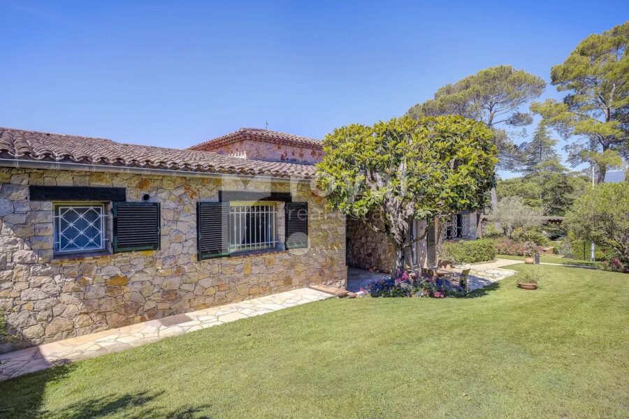 Maison à vendre à Biot — Vue montagne — photo 34