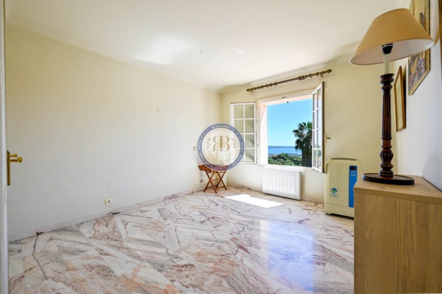 Maison à vendre à Vallauris — Vue mer — photo 26