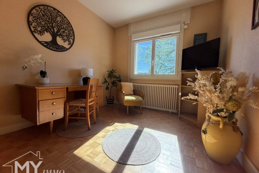 Maison à vendre à Pineuilh — Vue parc & jardin — photo 13