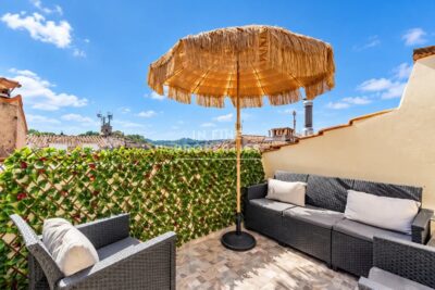 Appartement à louer à Valbonne