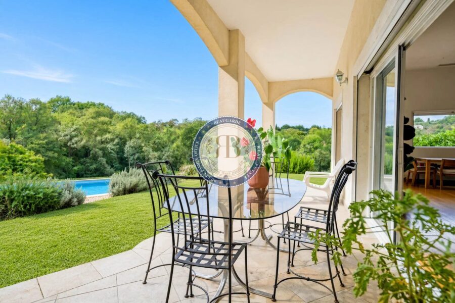 Maison à vendre à Châteauneuf-Grasse — Vue montagne — photo 5