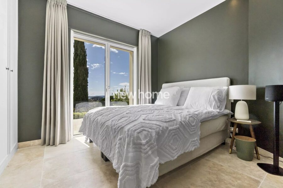 Maison à vendre à Sainte-Maxime — Vue mer — photo 40