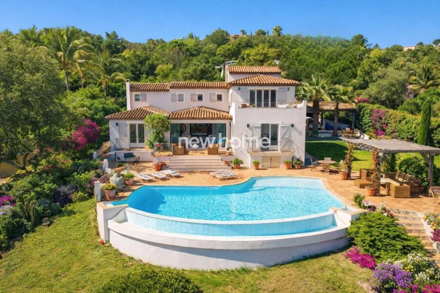 Maison à vendre à Les Adrets-de-l&rsquo;Estérel — Vue mer — photo 2