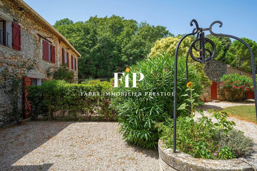 Maison à vendre à Saint-maximin-la-sainte-baume — Vue nature — photo 7