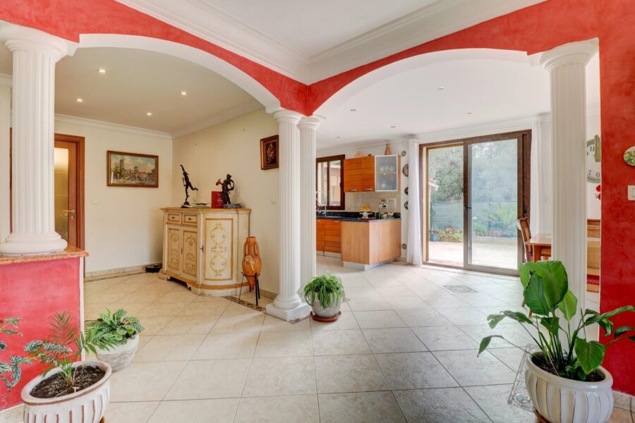 Maison à vendre à La Trinité — Vue montagne — photo 35