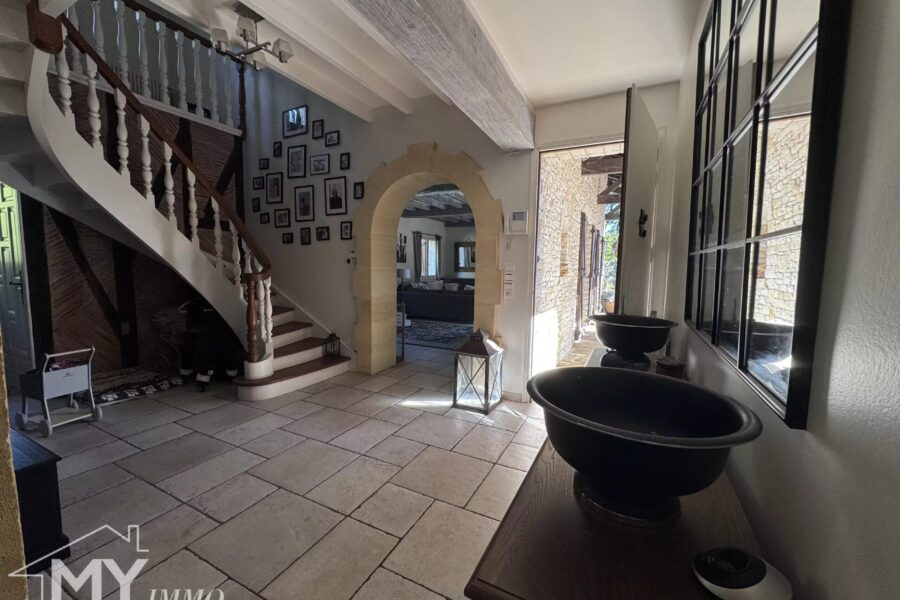 Maison à vendre à Pineuilh — Vue parc & jardin — photo 13