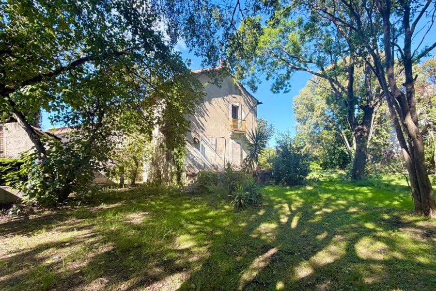 Maison à vendre à Montpellier — Vue parc & jardin — photo 16