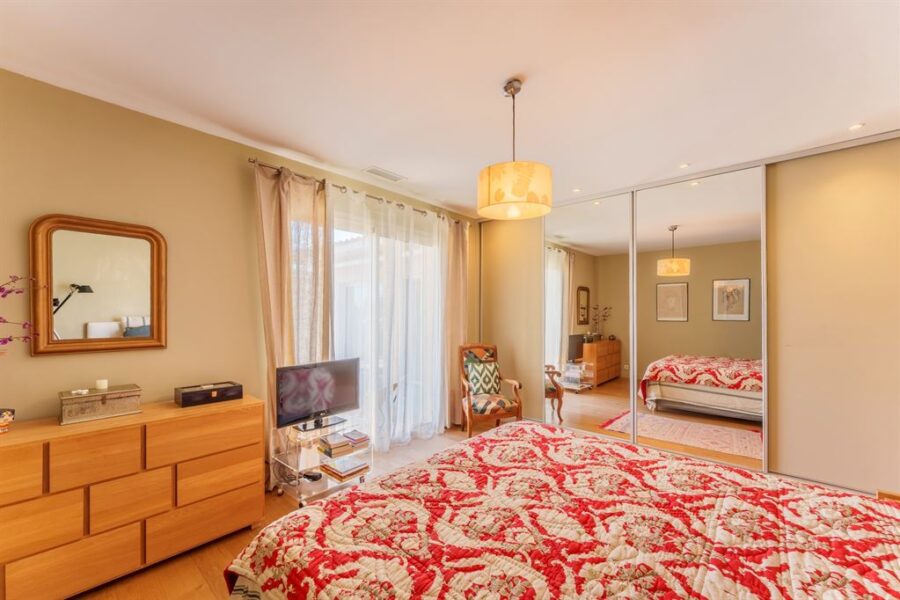 Maison à vendre à Juvignac — Vue parc & jardin — photo 13
