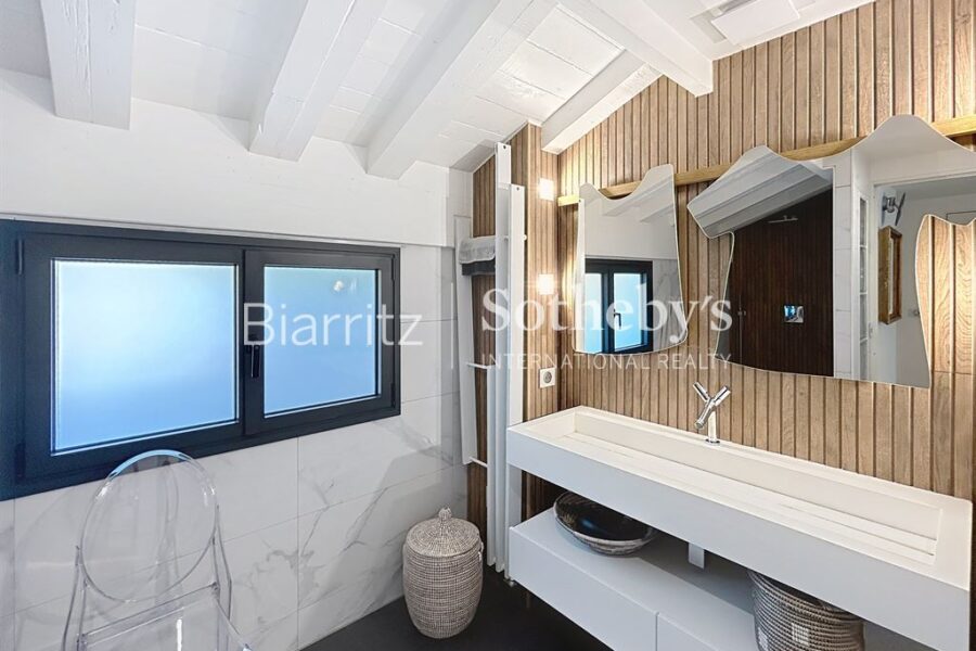 Maison à vendre à Saint-Jean-de-Luz — Vue mer — photo 11