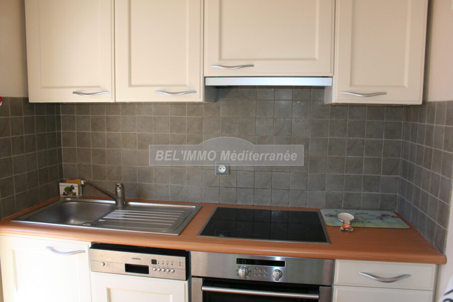 Appartement en location vacances à Cavalaire-sur-Mer — Vue mer — photo 5