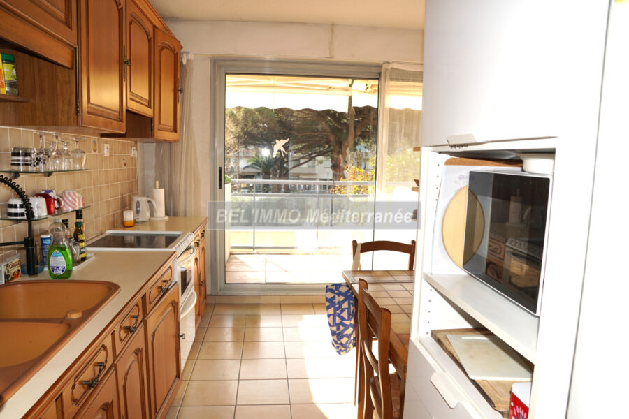 Appartement à vendre à Cavalaire-sur-Mer — Vue parc & jardin — photo 8