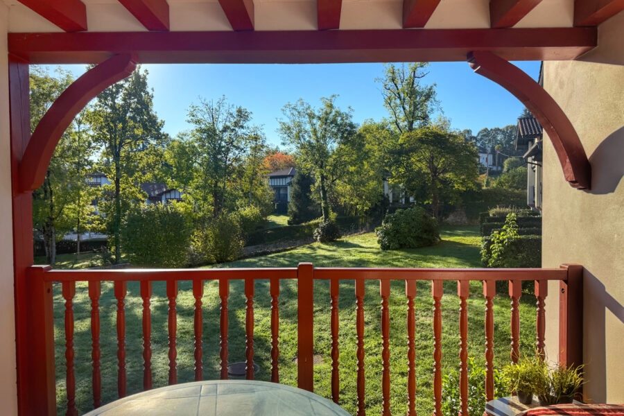 Appartement à vendre à Saint-Jean-Pied-de-Port — Vue parc & jardin — photo 15