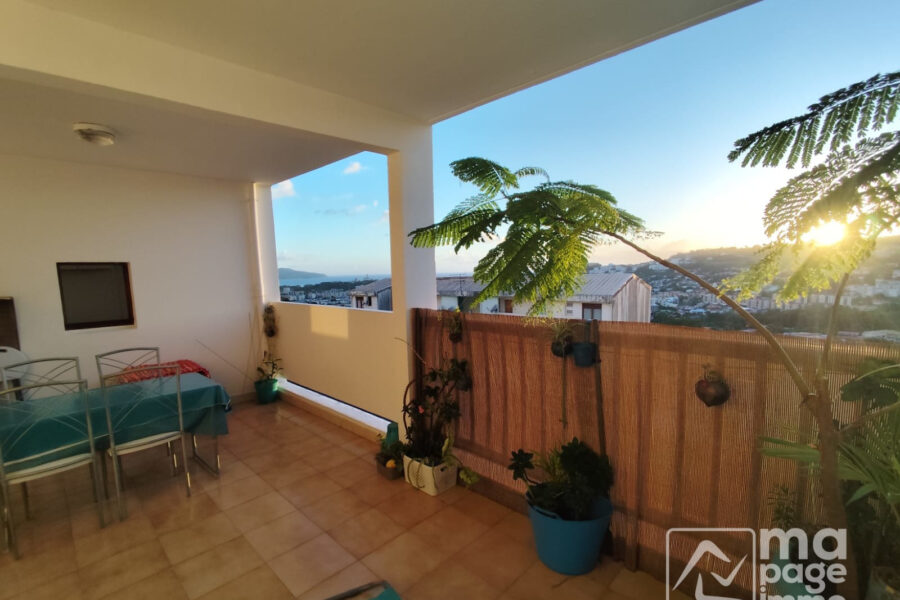 Appartement à louer à Fort-de-France — Vue mer — photo 2