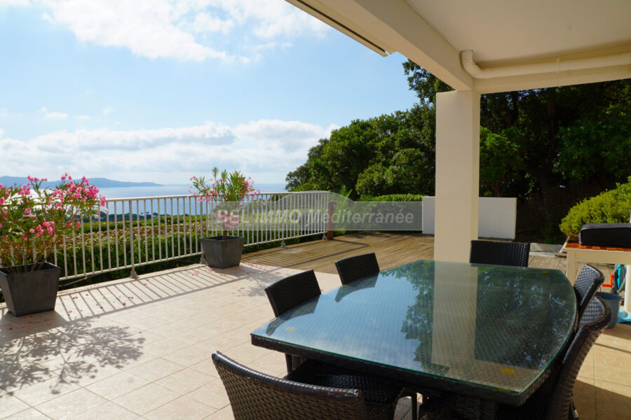 Appartement en location vacances à Cavalaire-sur-Mer — Vue mer — photo 2