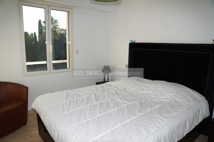 Appartement en location vacances à Cavalaire-sur-Mer — Vue mer — photo 5