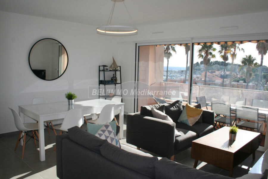 Appartement en location vacances à Cavalaire-sur-Mer — Vue mer — photo 2